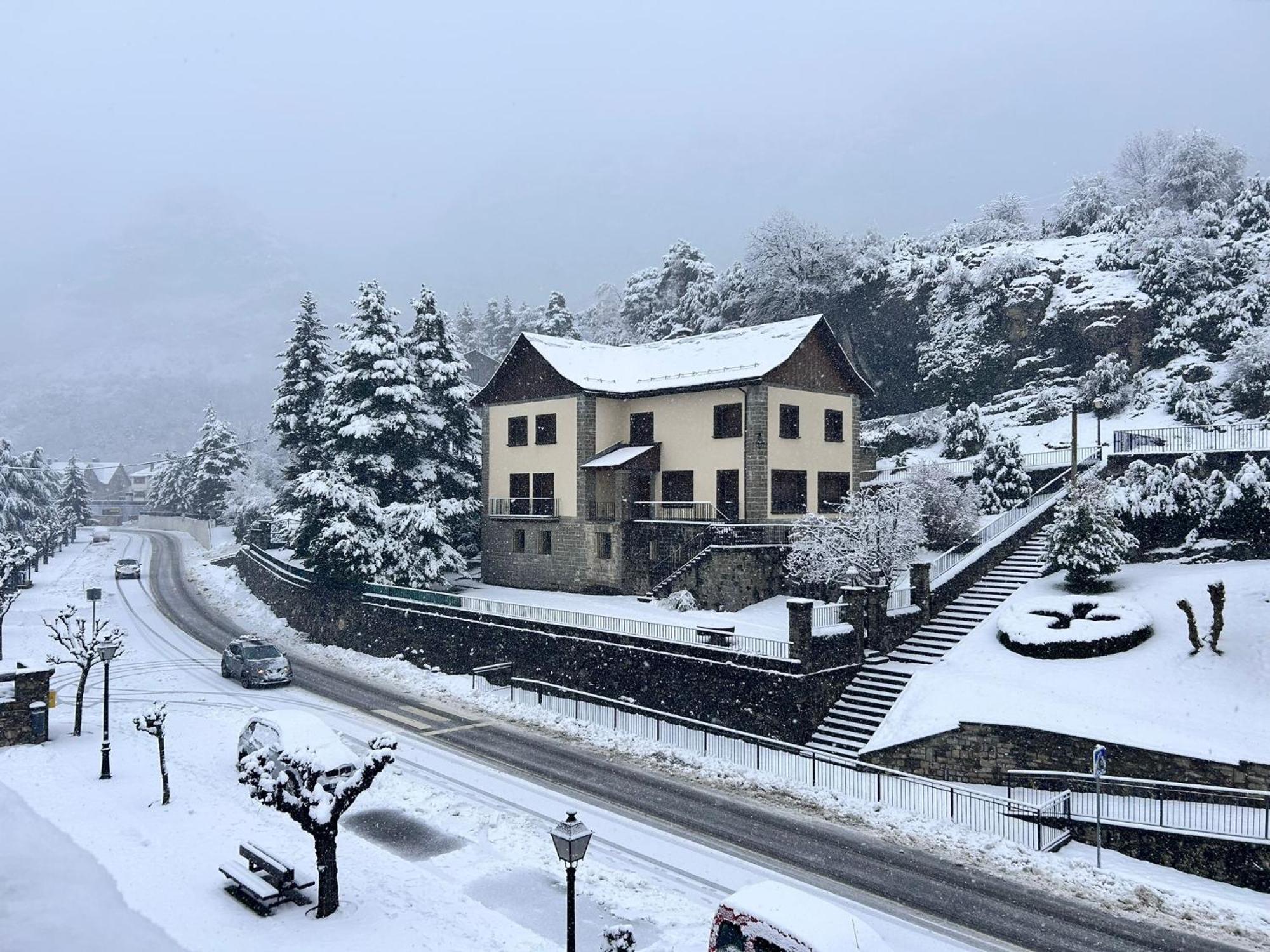 Apartamento A10 De Formigal, 9 Personas Y Garaje Escarrilla Eksteriør billede